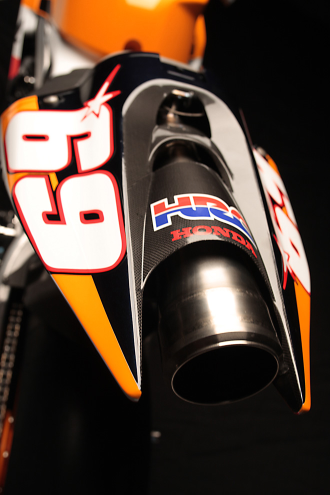 Honda rc211v exhaust #7