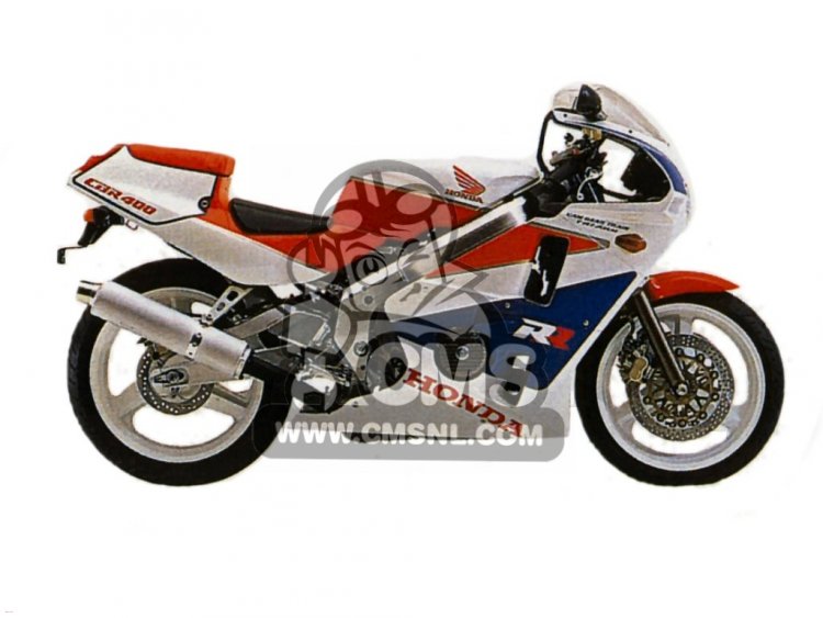 cbr400rr_big00017061_f799.jpg