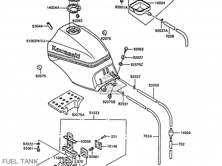 FUEL TANK - ZX900A5A GPZ900R 1988 UNITED KINGDOM