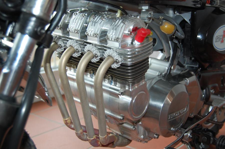 Inline 4 Cylinder Motorcycle Engine